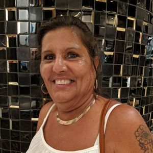 Meet your Posher, Joni